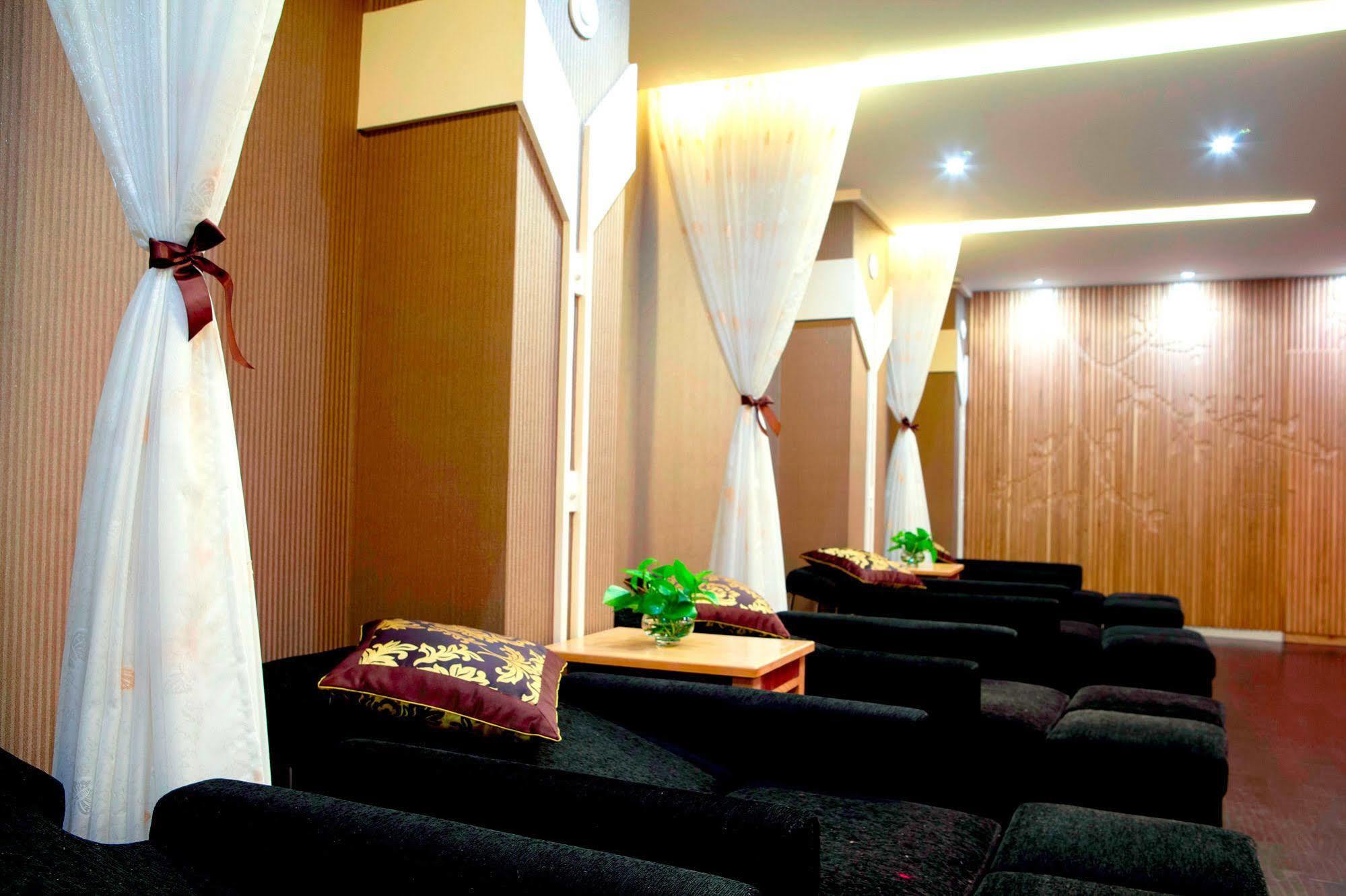 Hai Long Hotel Cat Ba Dong Khe Sau Exteriér fotografie